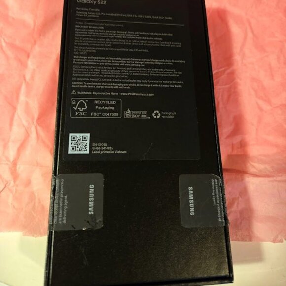Like New Samsung Galaxy S22 Phone in original box & NIB glass protector 128GB - Picture 5 of 12